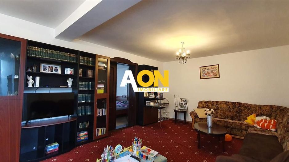 Casa 5 camere cu garaj 1043 mp teren zona Maieri - Poză 8