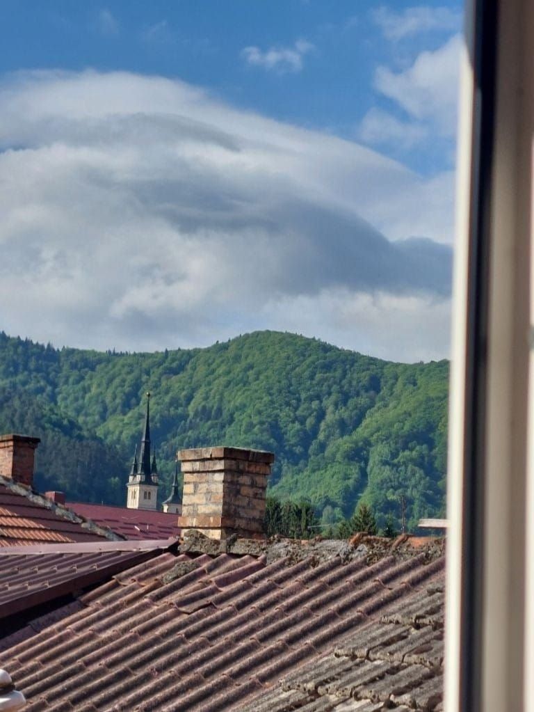 De inchiriat studio la casa, zona centrala Brasov, Schei - Poză 11