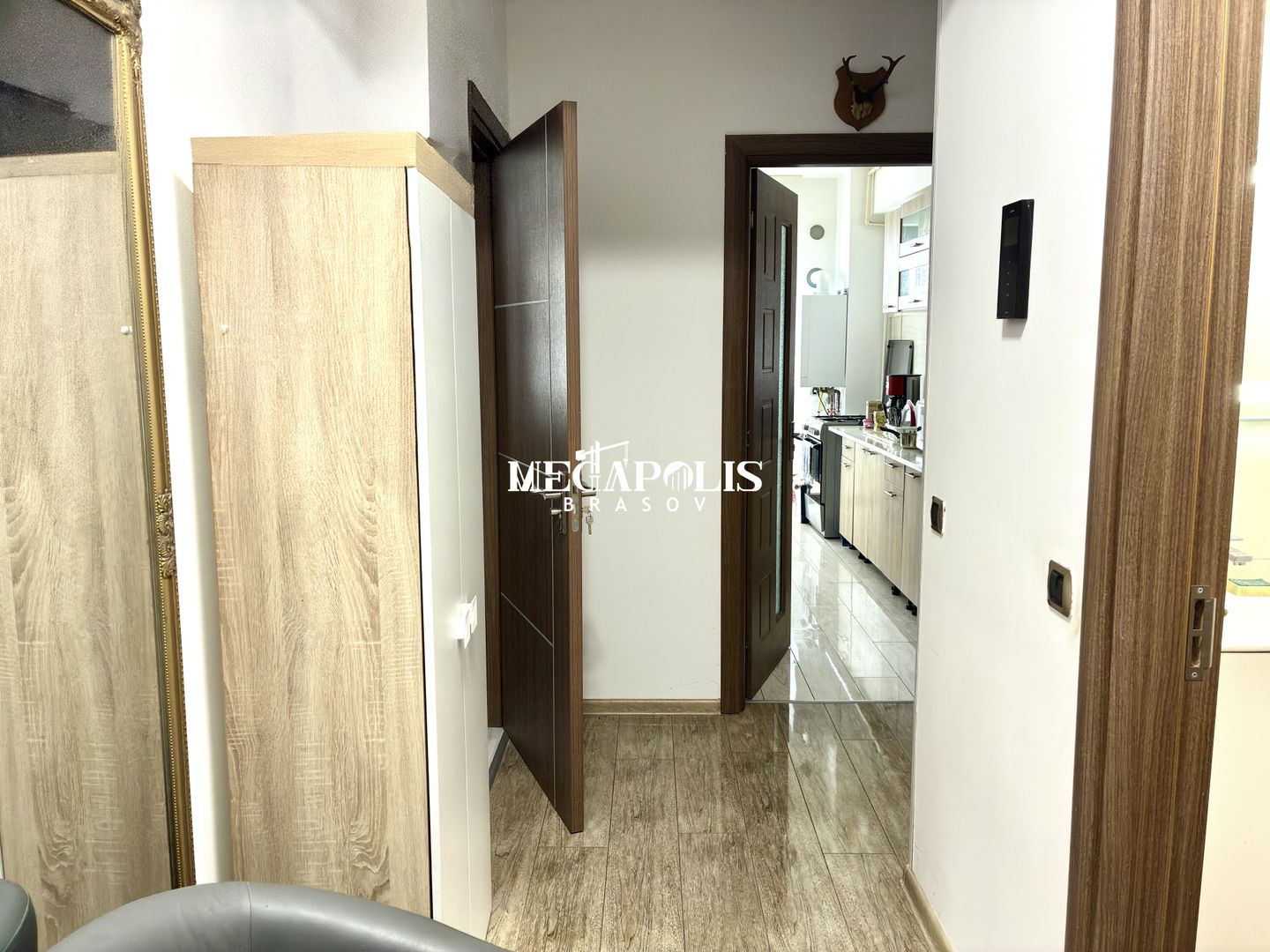 2 Camere / Decomandat / Isaran / 71mp +10mp - Poză 14