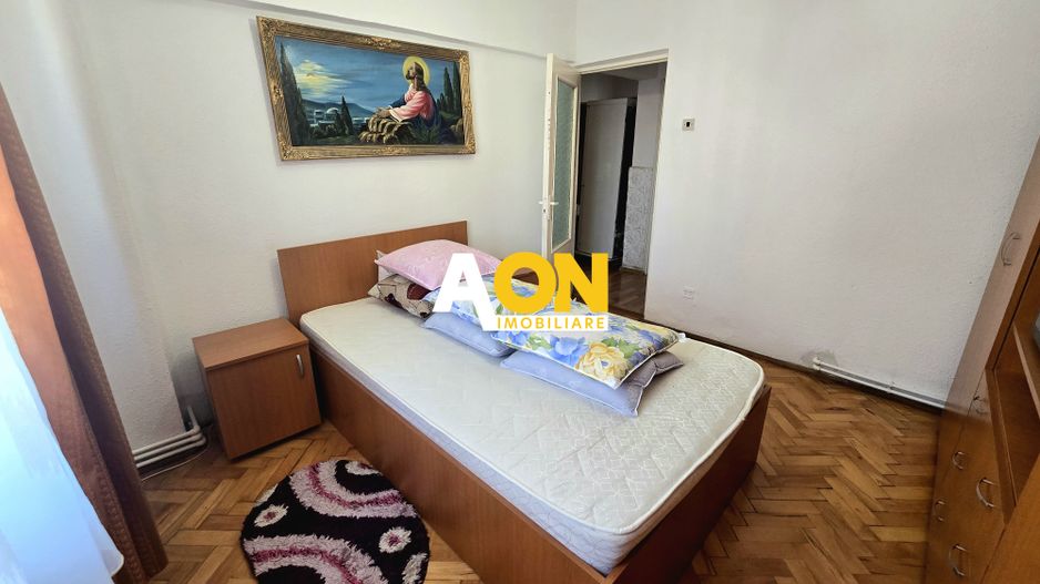 Apartament 3 Camere, 2 Bai, 2 Balcoane, Zona Cetate - Poză 3