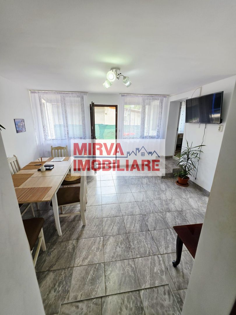 🏡 Casă renovată cu 6 camere, teren 557 mp – Berceni, Prahova - Poză 54