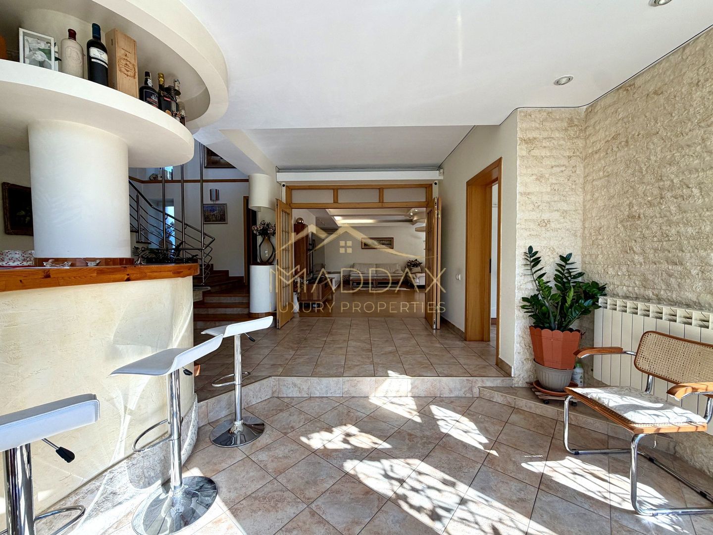 Vila cu 6 camere *485 mpc // *1.670mp teren* // 8 locuri parcare // Sisești - Poză 19
