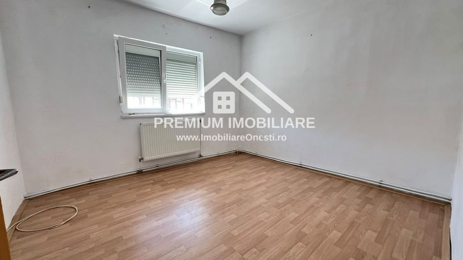 Apartament 4 camere, decomandat – Zona de Jos - Poză 3