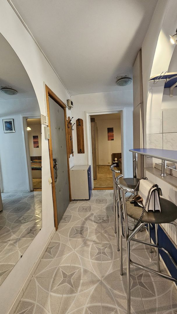 Grivitei ,zona Colinei apartament mobilat si utilat complet - Poză 8