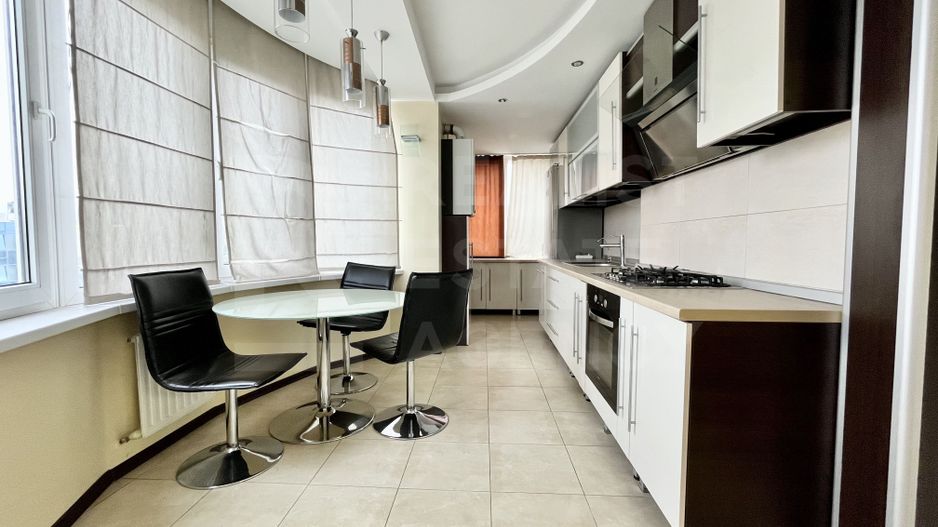 Chirie, apartament, 4 camere, str. Vasile Alecsandri, Centru - Poză 4