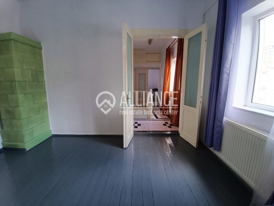 CENTRU SALA SPORTURILOR(COD03)- Casa interbelica si curte generoasa ! - Poză 45