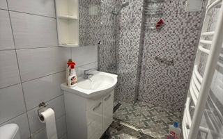 Ap 2 cam mobilat/utilat, complet renovat- etaj 2-bloc 6 etaje - Poză 8