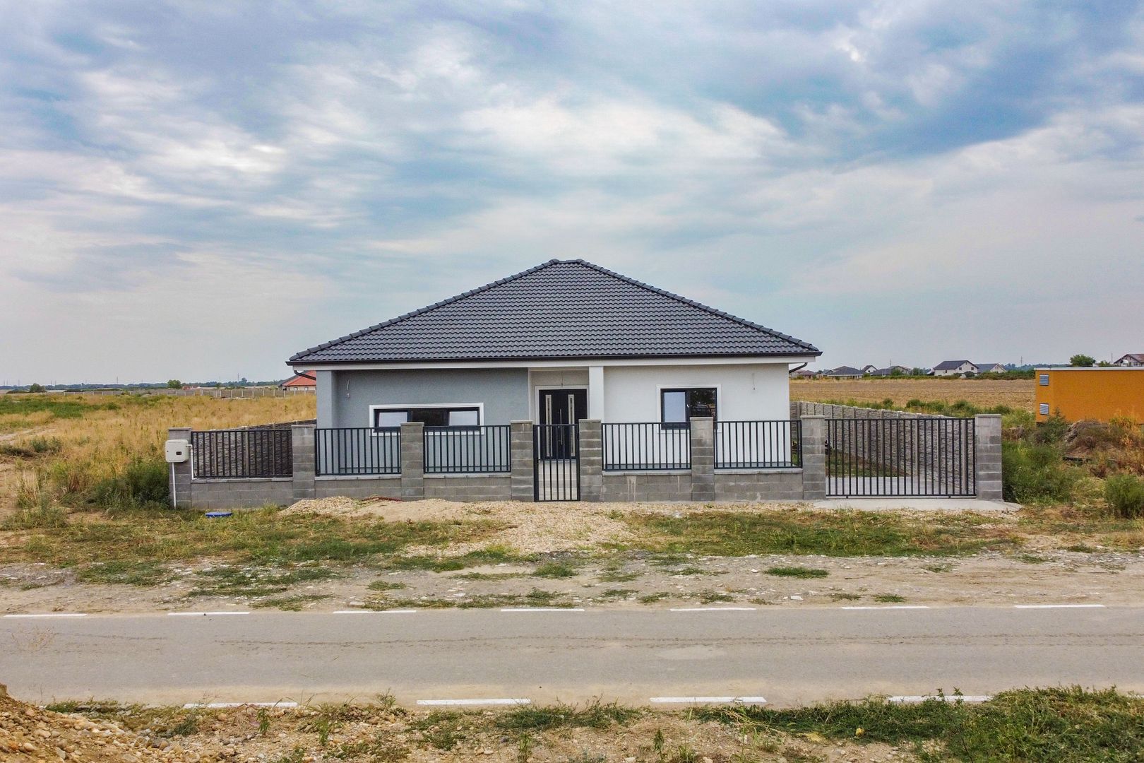 De vanzare | Casa Noua | 500mp Teren | 110mp Utili | TVA 0 | Sacalaz - Poză 2