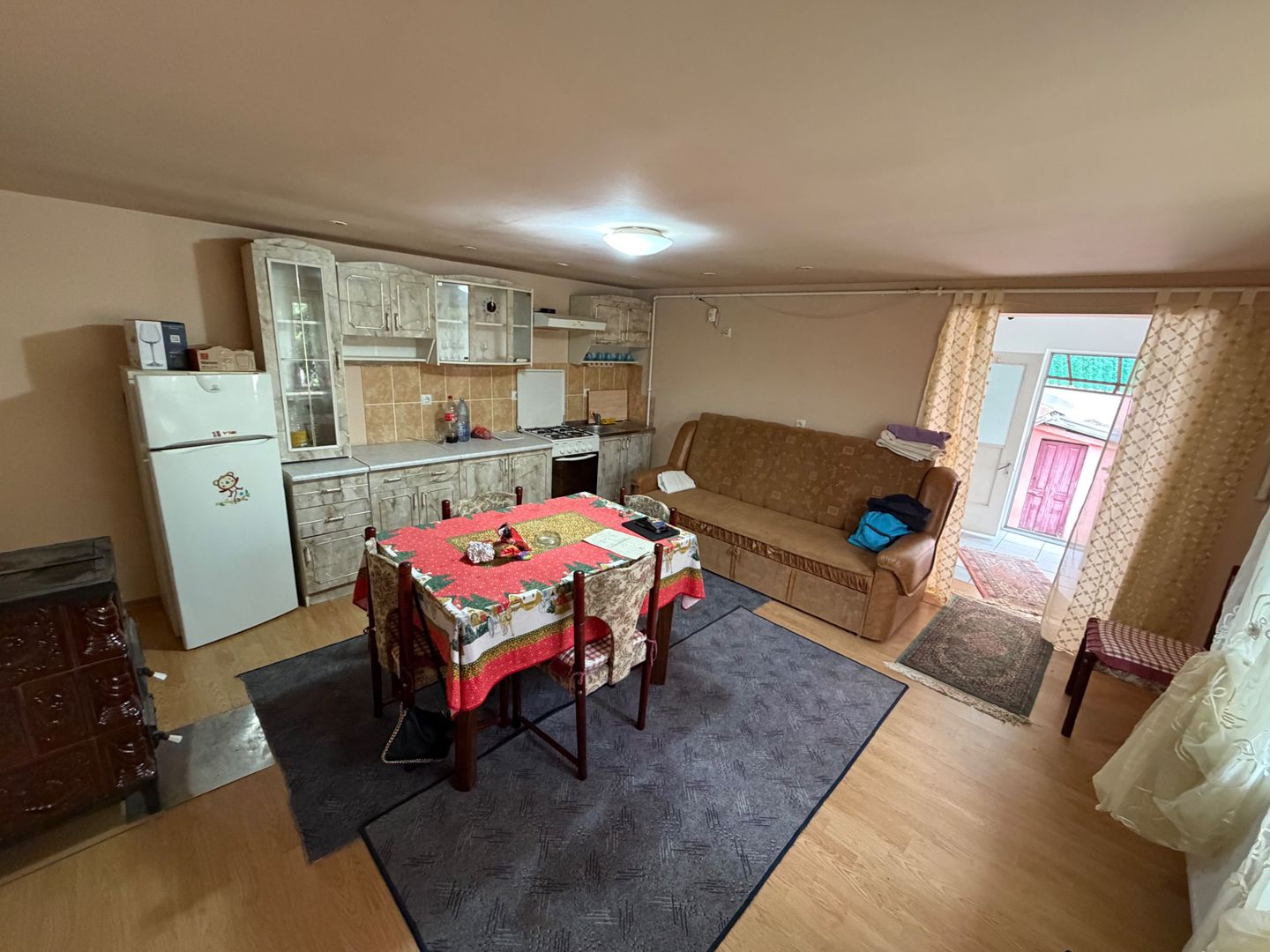 Casa de vanzare 255mp utili, 1974mp teren - Balomir - Poză 12