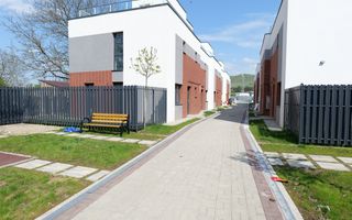 De vânzare casă deosebită 4 camere în localitatea Florești - Poză 1
