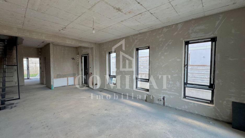 Casă de tip duplex de vânzare | Stadiu semifinisat | Zona Voroneț - Poză 3