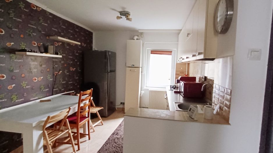 Apartament cu 3 camere pretabil birou sau locuinta in Brasov - Poză 5