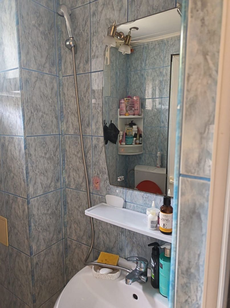 De vanzare apartament 3 camere – Micro 40 – Parter cu gradina - Poză 5