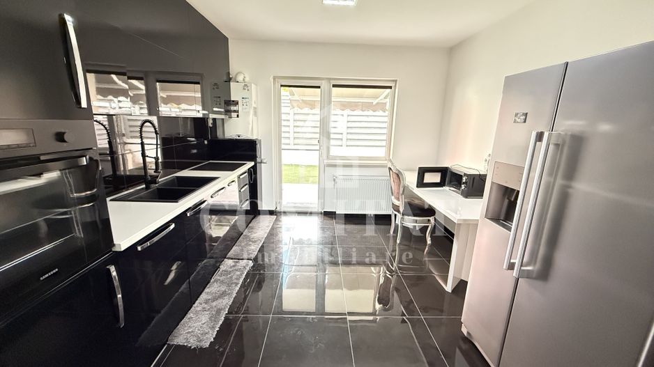 Casă de tip triplex | 3 dormitoare | 4 parcări | Zona Eroilor-Florești - Poză 8