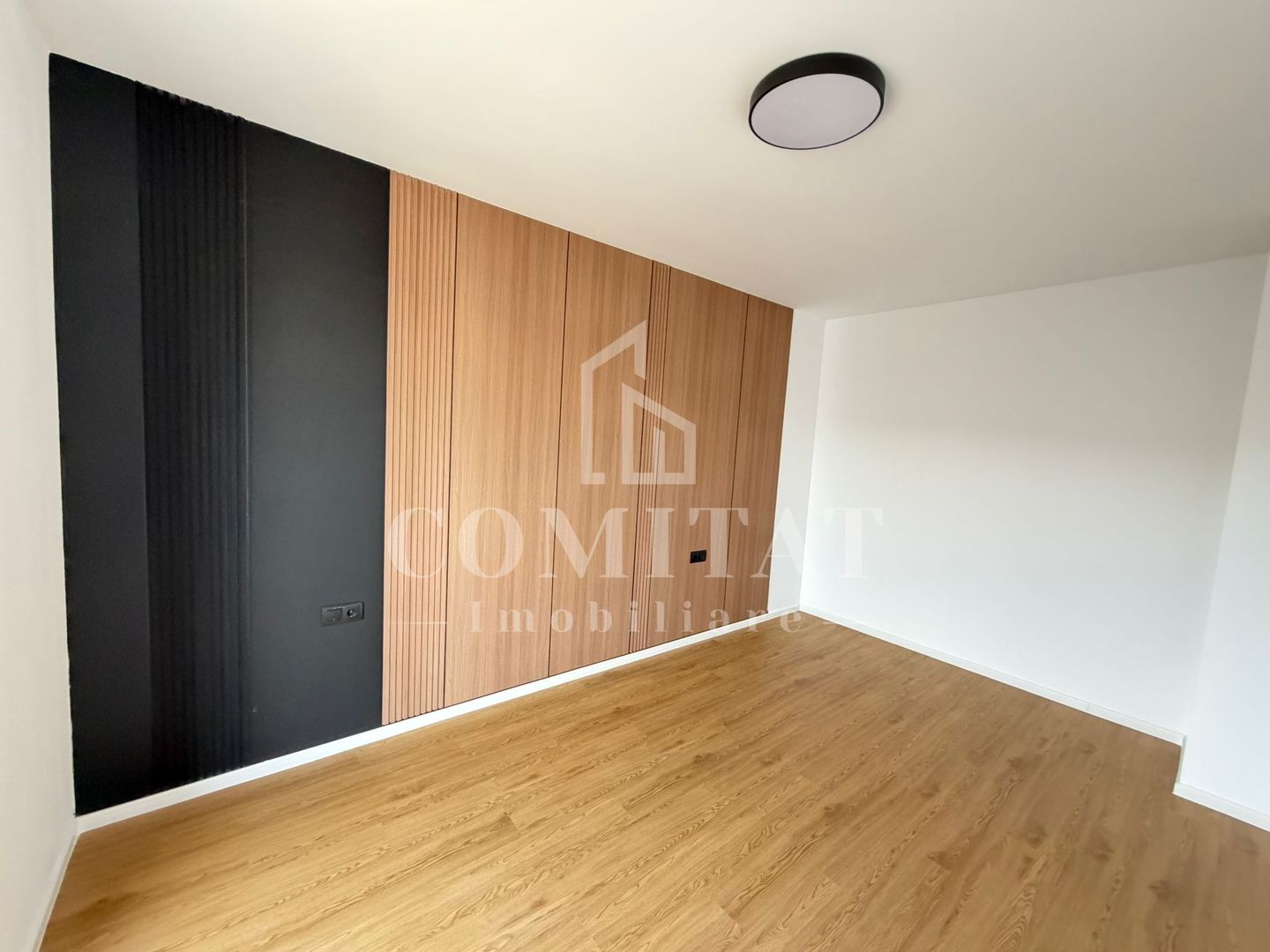 Apartament la etaj intermediar | Bloc exclusivist | Eroilor - Poză 6
