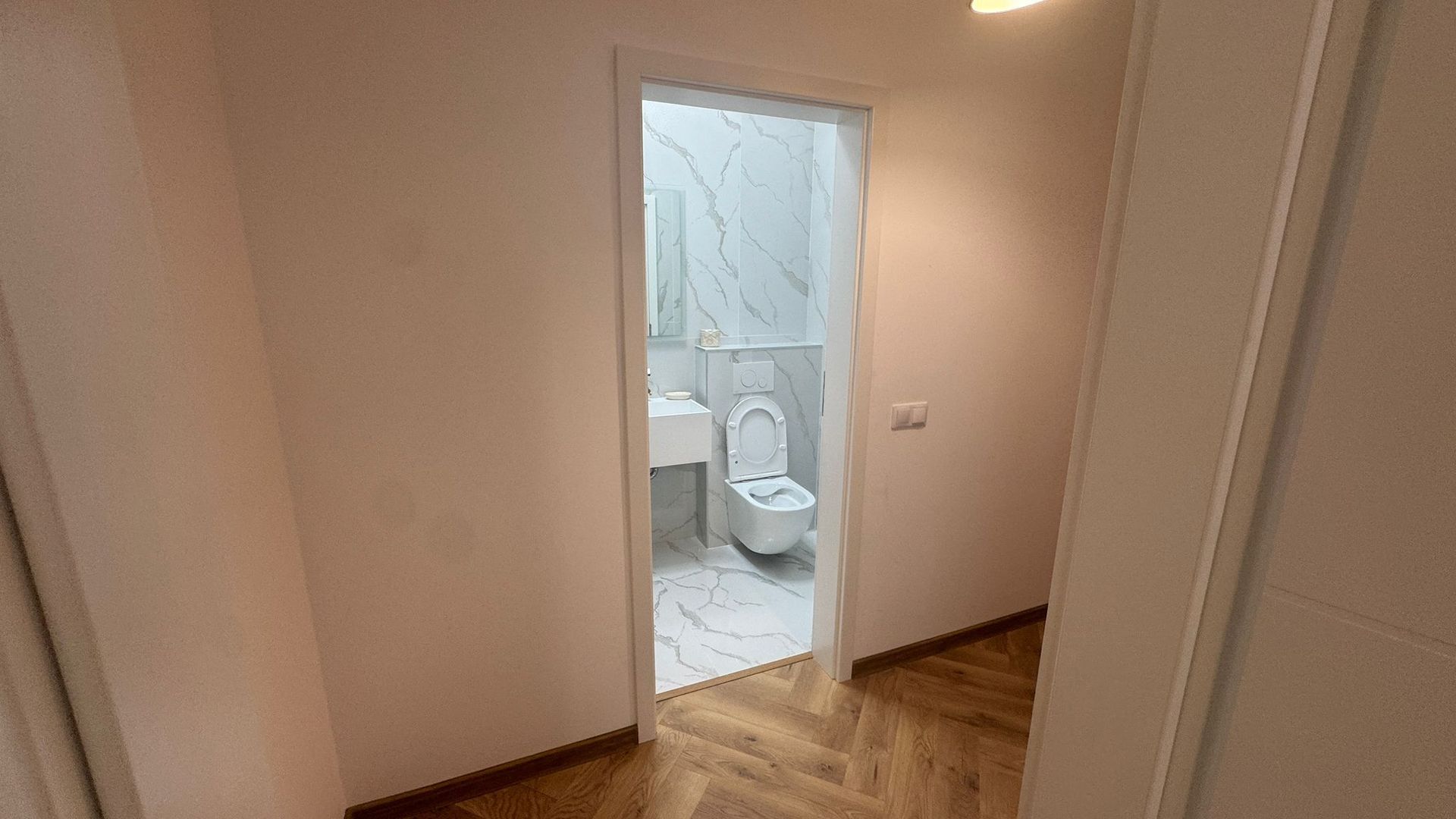 Apartament 3 camere de închiriat – zonă centrală, lângă Mall-ul nou - Poză 12