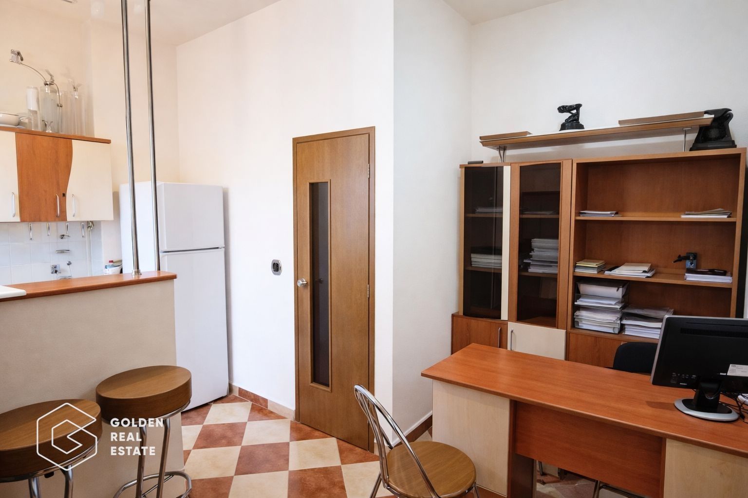 ULTRACENTRAL: Apartament o camera, mobilat si utilat - Poză 3