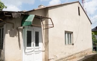 Casă tip duplex, ultracentral, str. Petru Rareș, curte 85 mp, 170000 € - Poză 1