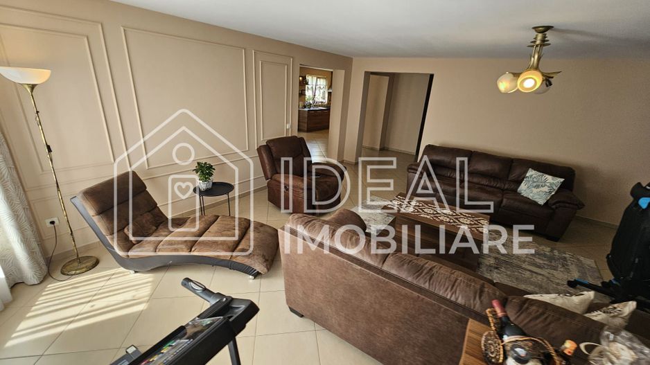 Vila Moderna cu 5 camere, garaj si 921 mp de curte, in Tocile - Poză 6