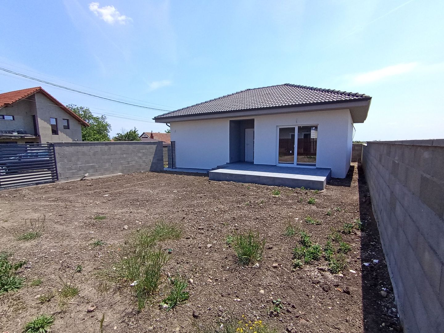 Sanandrei Casa Individuala Pe Parter, 3 Cam, Drum Asfaltat. Toate Utilitatiile - Poză 1