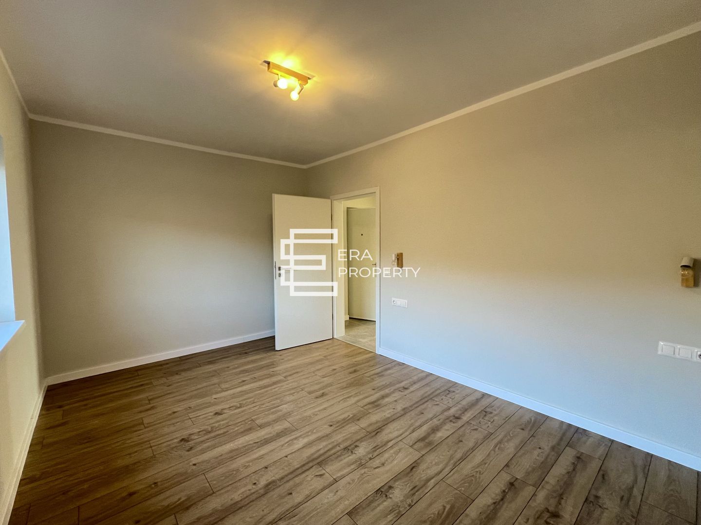 Apartament 2 camere, 52 mp- zona Industriala Vest - Poză 5