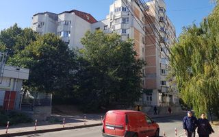 Apartament 1 cameră decomandat, 42 mp, de închiriat în cartierul Nicolina 1, Iași - Poză 1