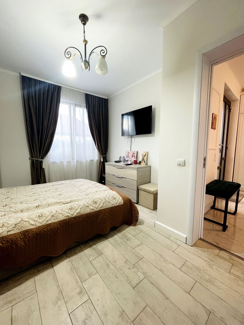 Casă de vânzare – 6 camere P+M, Haieu - Poză 5