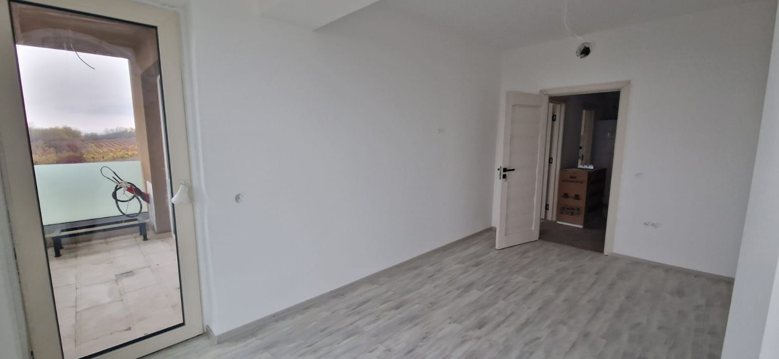 Apartament 3 camere MUTARE IMEDIATA 80 mp Copou 152000 euro - Poză 4
