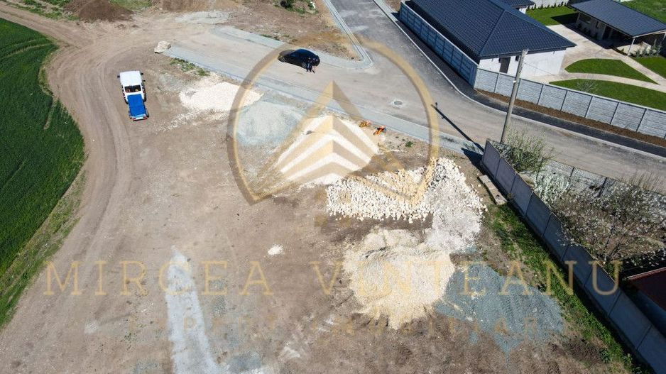Cumpana - Teren intravilan în suprafață de 7147 mp cu 2 deschideri. - Poză 12