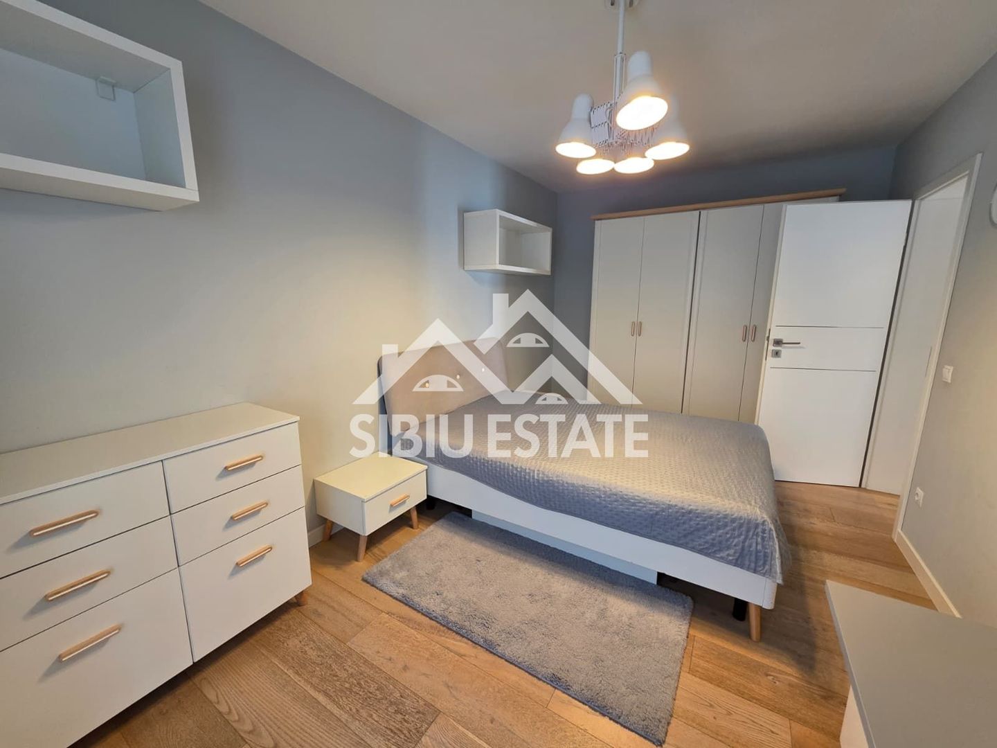 Apartament 4 camere cu terasa si pod, mobilat utilat - Poză 4