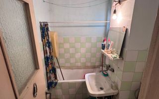 Apartament 3 camere de vânzare – Zona Pieței Centrale - Poză 2