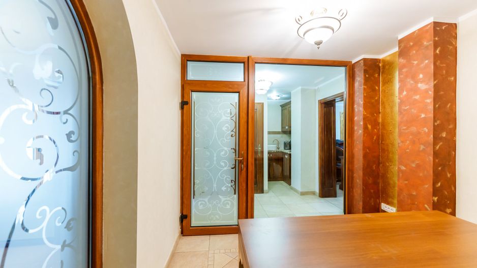 Apartament cu 3 camere și terasă B-dul Vasile Milea - Poză 2