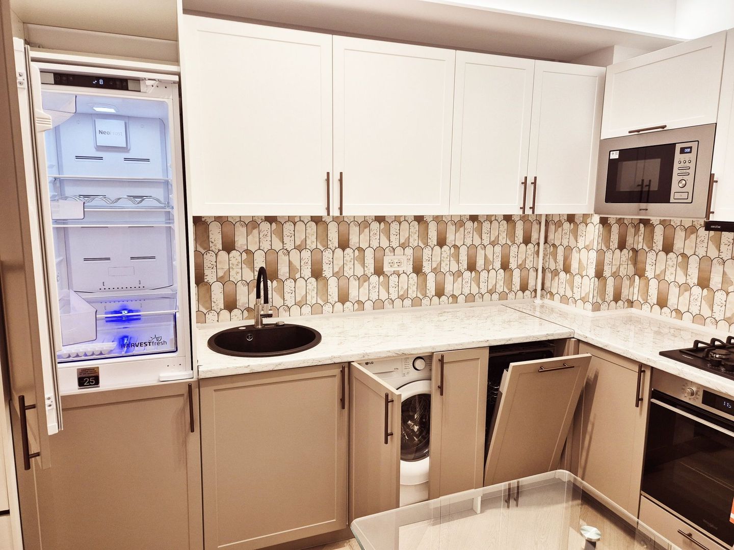 De inchiriat| 2 camere Cortina North | Parcare - Poză 7