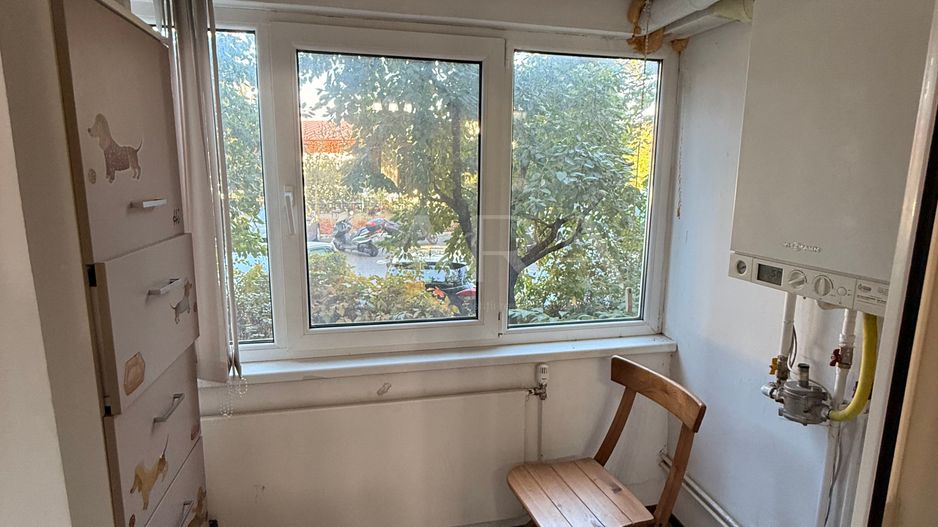 Apartament cu 3 camere, decomandat, 74 mp, pe Calea Dorobanților. - Poză 4
