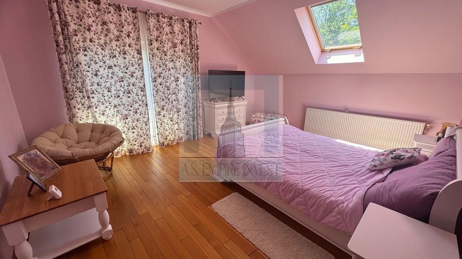 Casa/Vila deosebita 11 camere mobilata-utilata LUX -zona Hoghiz/Brasov - Poză 24
