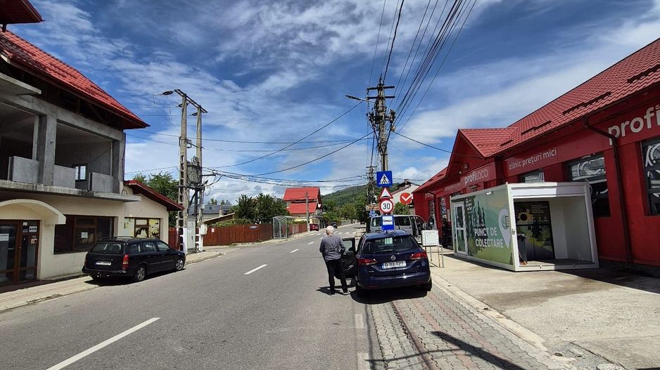 Spatiu comercial+Locuinta 664 mp construiti+anexa 16 mp si teren 845mp - Poză 38