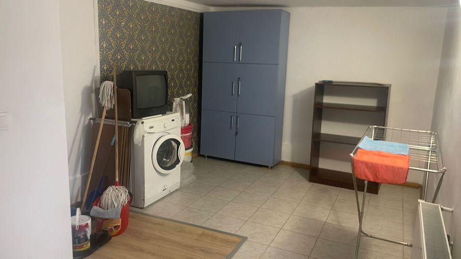 Casa de inchiriat - 200 mp - 6 dormitoare - Str. Tecuci - Poză 6