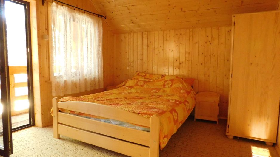 Casă de vacanta de vanzare, in Marisel, langa Cabana Motilor - Poză 12