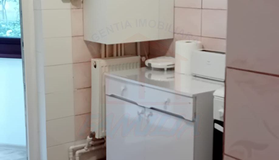 Inchiriere apartament 2 camere, Micro 21, parter, 50 mp, 305 EURO/Luna - Poză 5