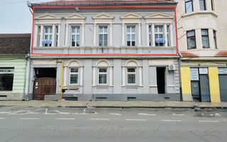 De vanzare Apartament Rez. Birou dimensiuni impresionantă centru Arad - Poză 1