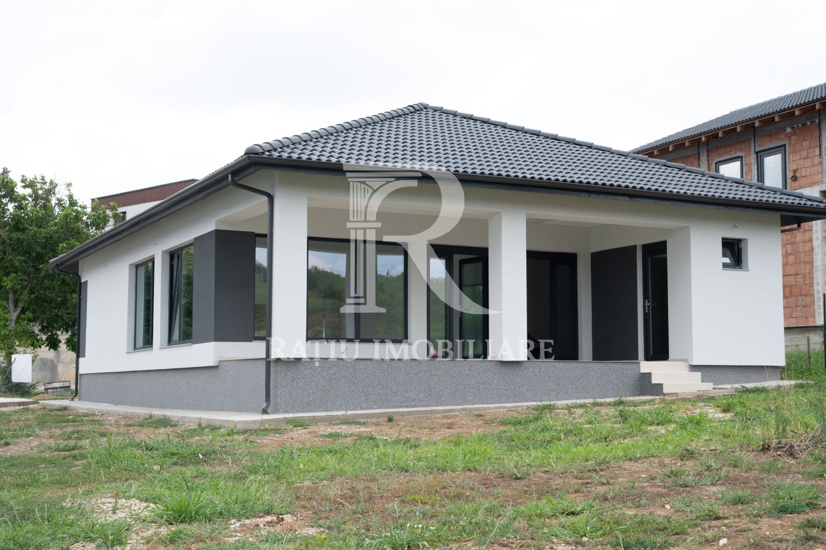 Casă modernă de vânzare | 3 dormitoare | Teren 750 mp | Oradea - Poză 4
