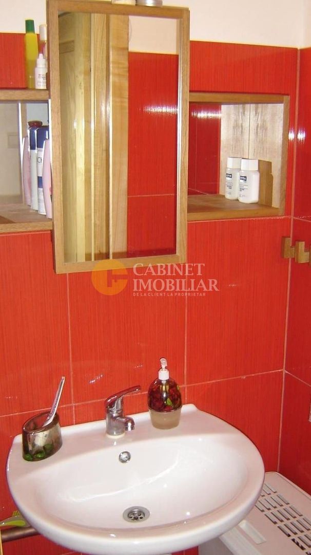 Gara-Strapungerii Silvestru Apartament 3 camere decomandat-intermediar - Poză 6
