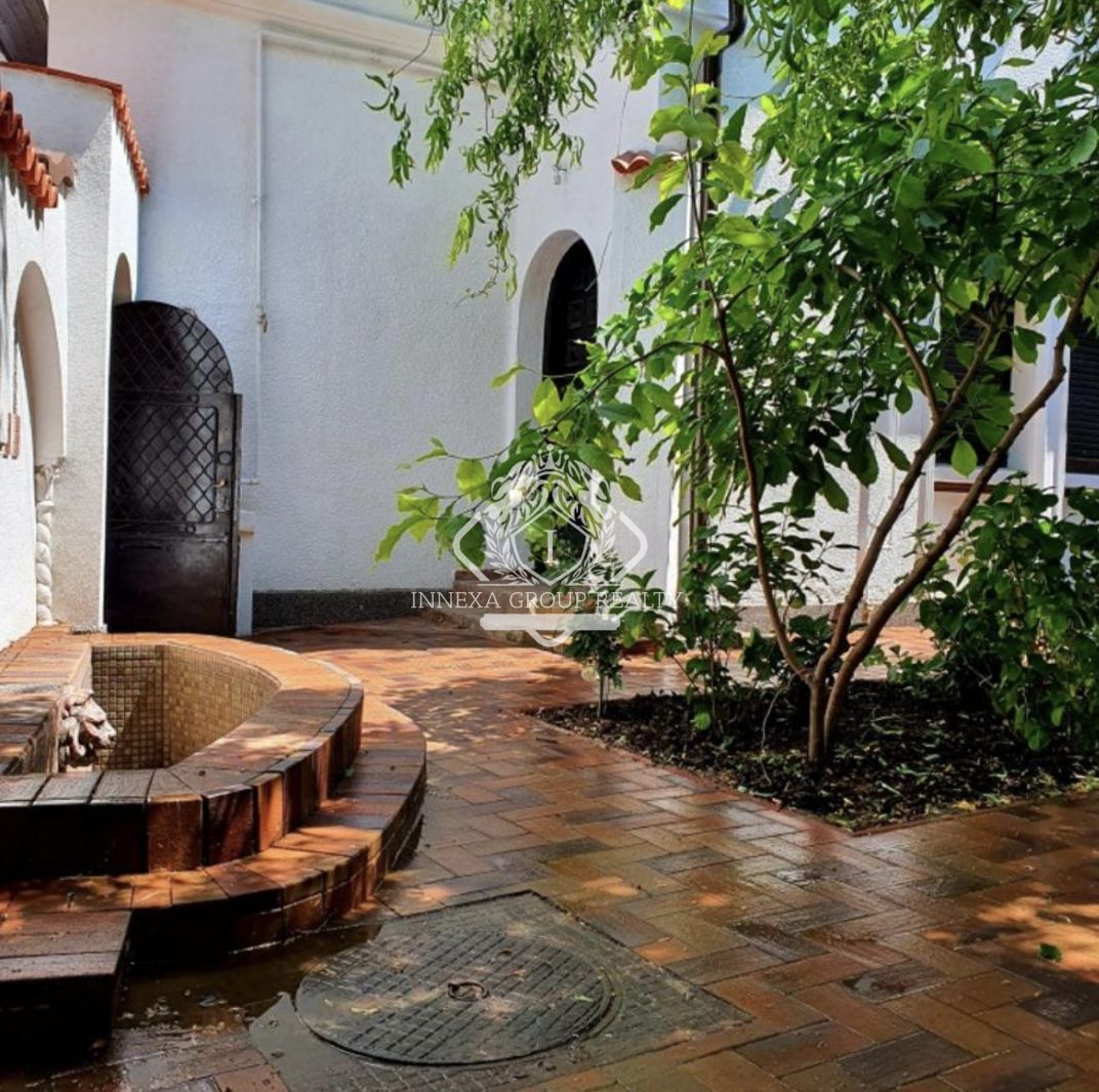 Dacia | Vila interbelică 7 camere | 2 curți amenajate | 4 locuri de parcare - Poză 5