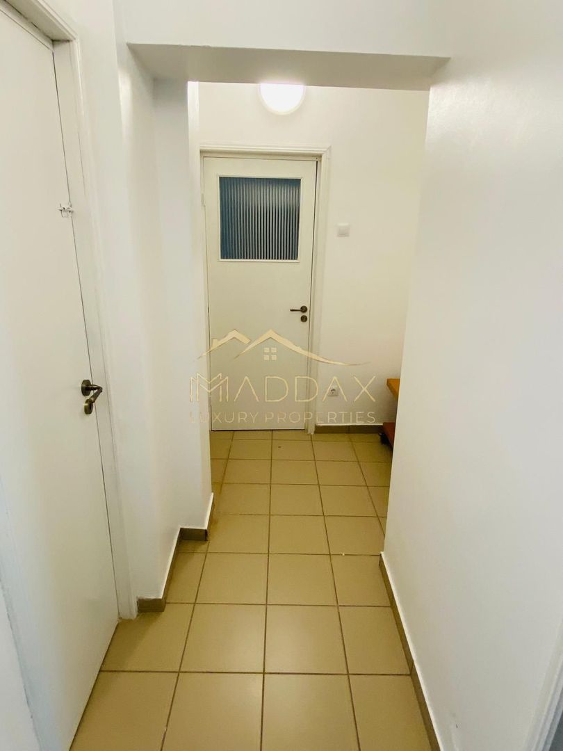 Apartament spațios cu 4 camere, vedere spectaculoasă către Palatul Parlamentului - Poză 24