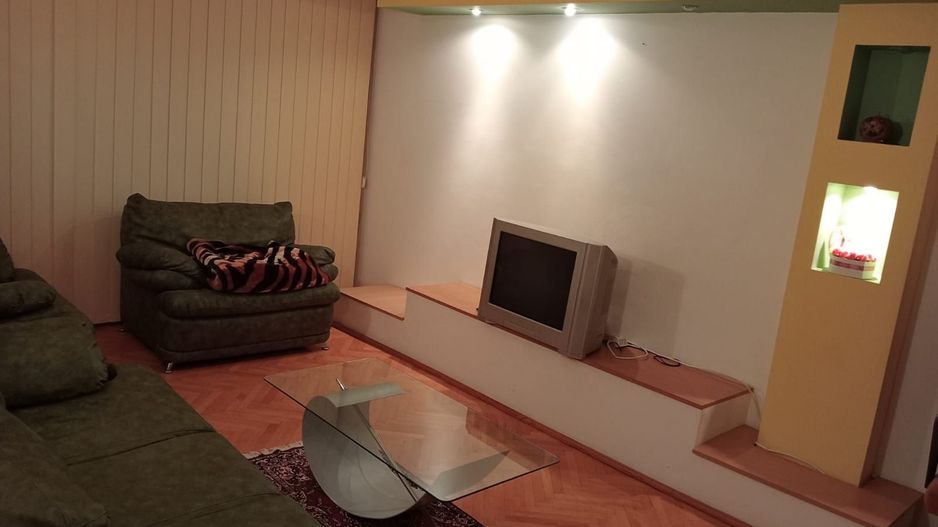 Mobilat si utilat zona Soarelui - Poză 2