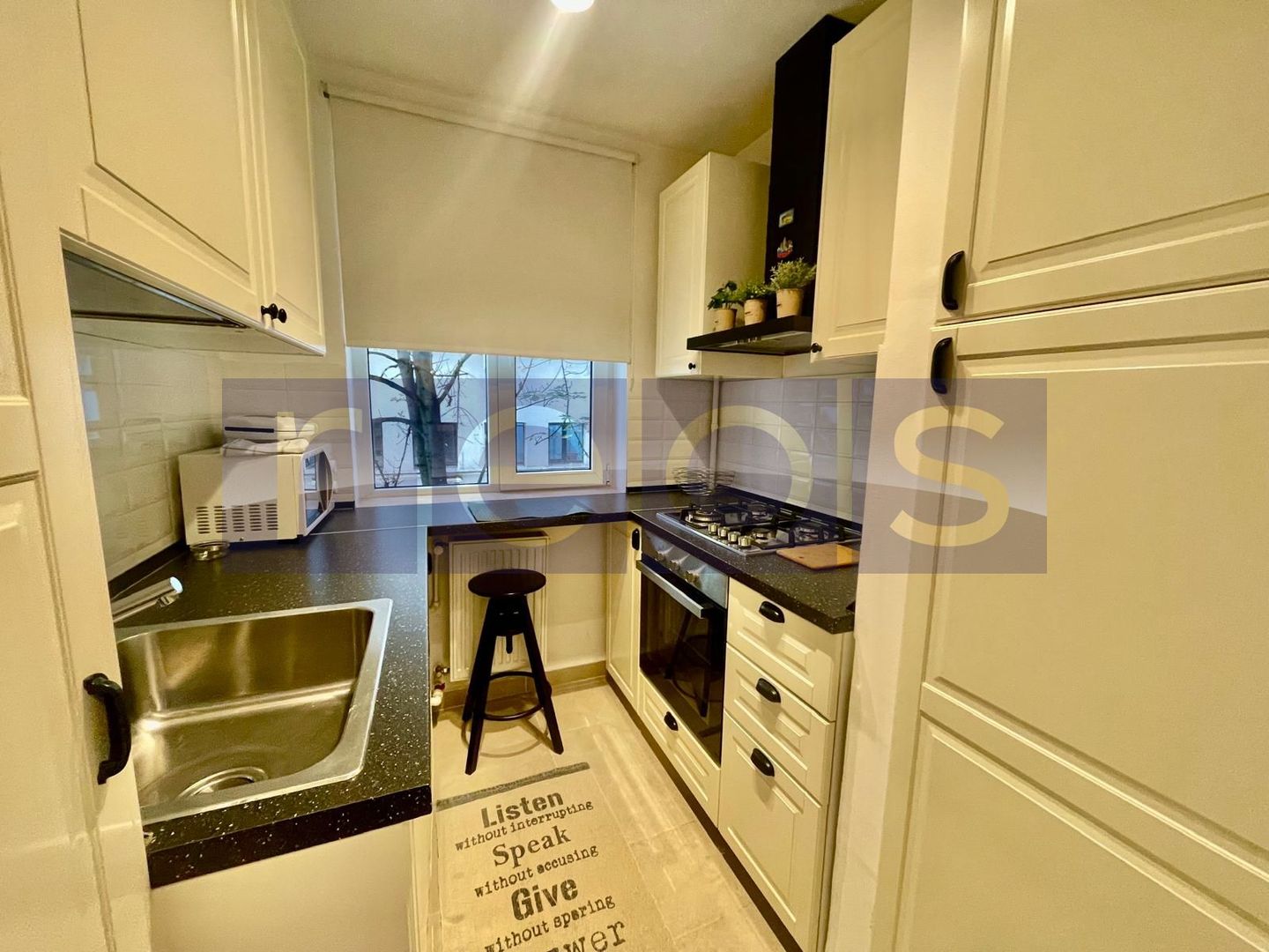 VANZARE APARTAMENT 2 CAMERE METROU PIATA ROMANA ULTRACENTRAL 40MP - Poză 5