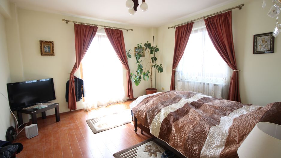 Imobil pretabil PENSIUNE- 518 Euro /mp - Poză 7