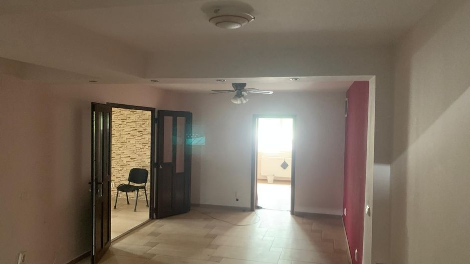 Duplex spațios, 200 mp utili, teren 700 mp, în vatra veche din Moșnița - Poză 20