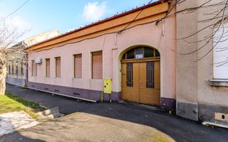 Locuință spațioasă cu grădină mare în Aradul Nou, calea Timișorii - Poză 3