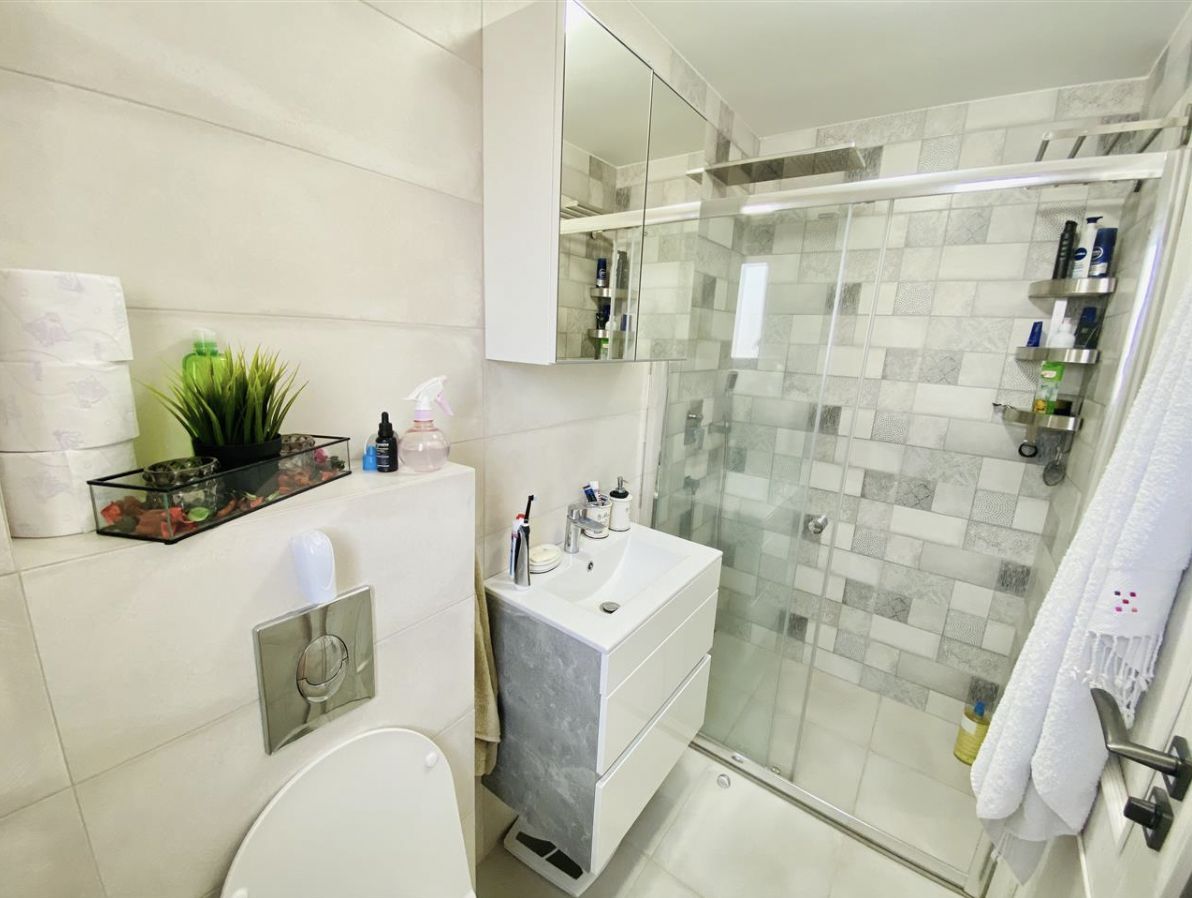 Penthouse modern - 110 mp utili + terasa 40 mp utili - C. Arhitectilor - Poză 15